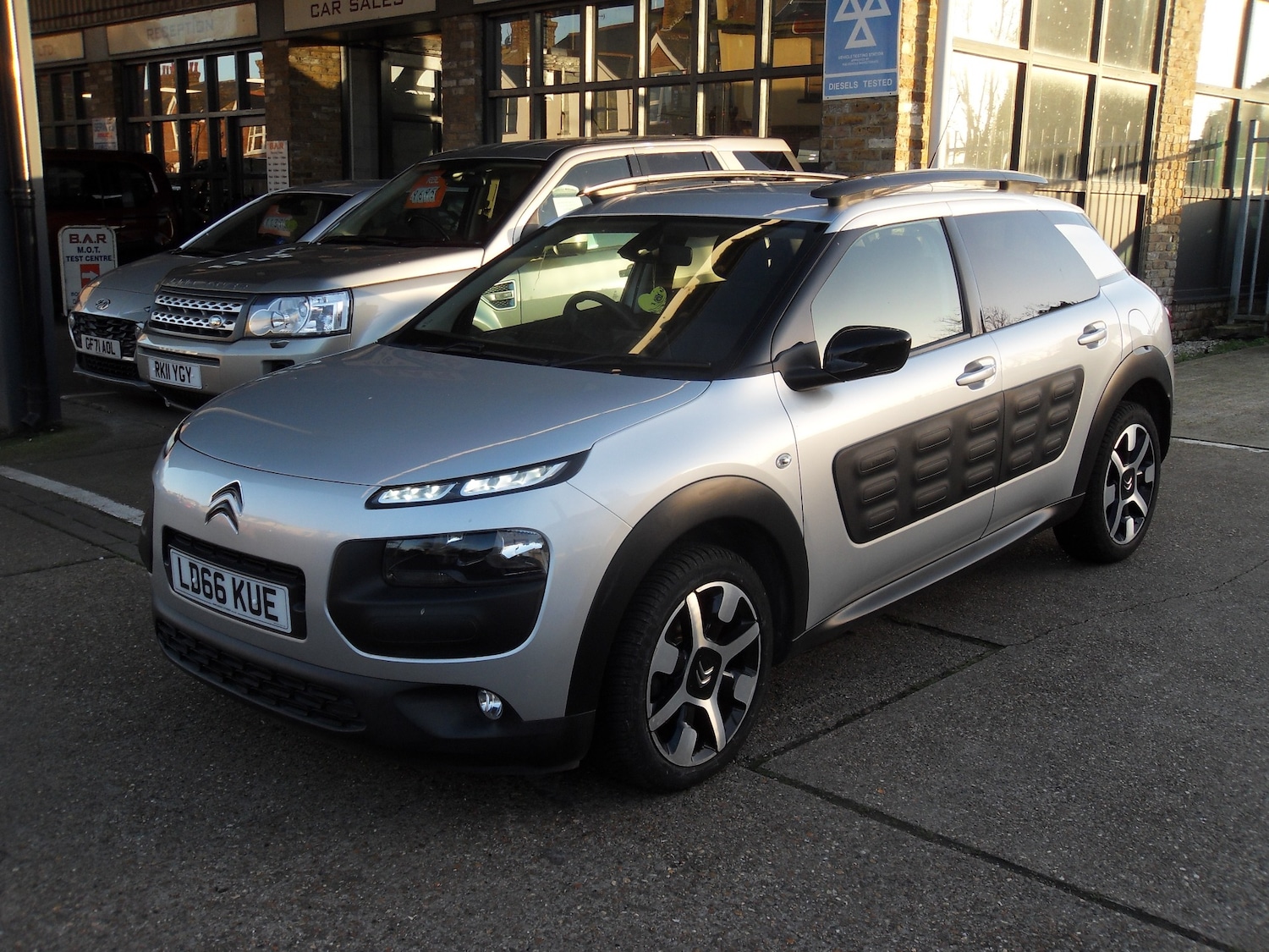 Used Citroen C4 Cactus 2016 for sale - 76893225: Photo 1