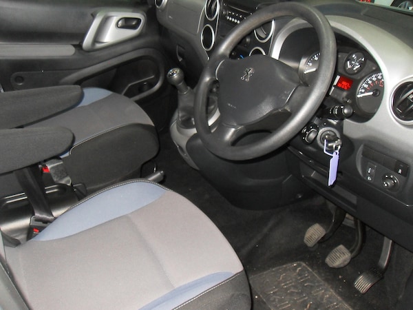 Used Peugeot Partner Tepee 2015 for sale - 72938988: Photo 18