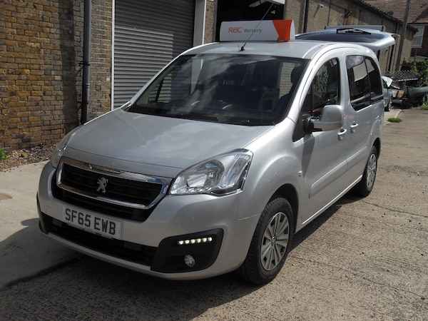 Used Peugeot Partner Tepee 2015 for sale - 72938988: Photo 1