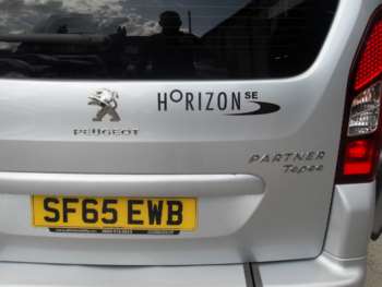 Used Peugeot Partner Tepee 2015 for sale - 72938988: Photo