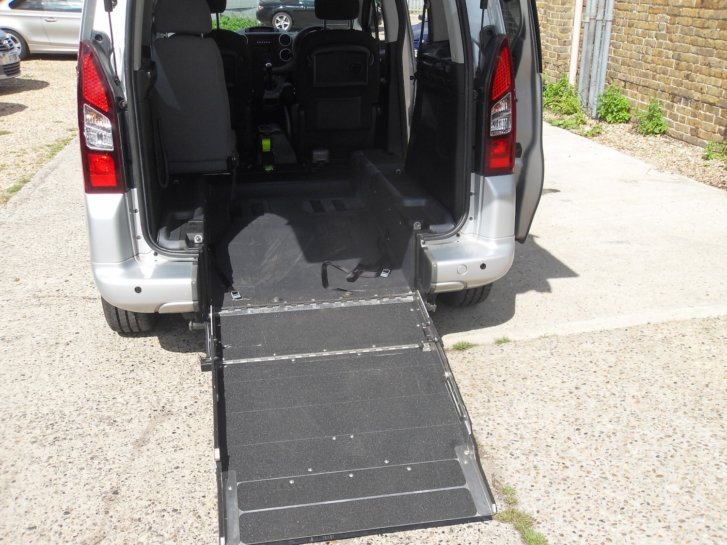 Vehicle 6