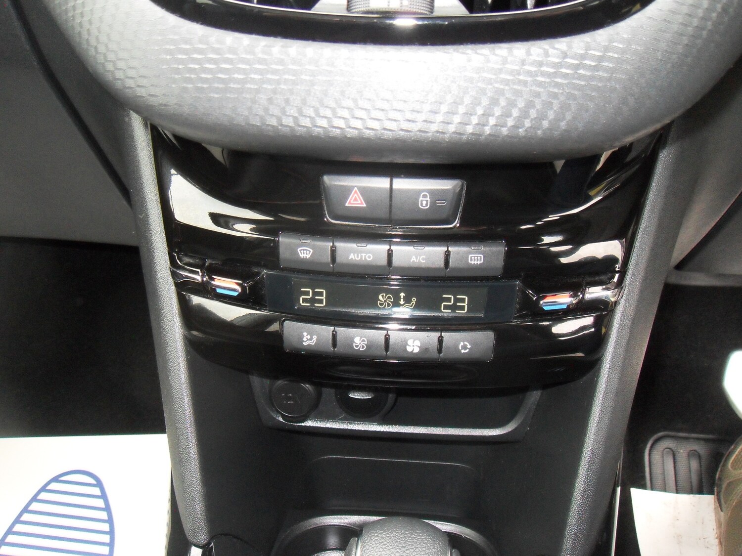 Used Peugeot 2008 2019 for sale - 77759248: Photo 16