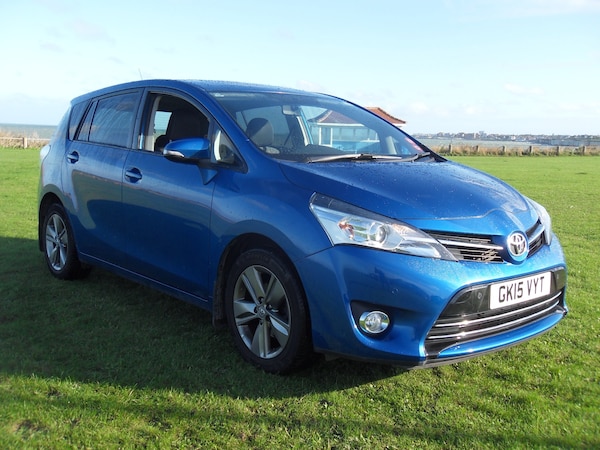Used Toyota Verso 2015 for sale - 72938474: Photo 1