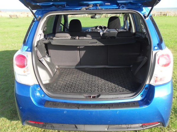 Used Toyota Verso 2015 for sale - 72938474: Photo 7