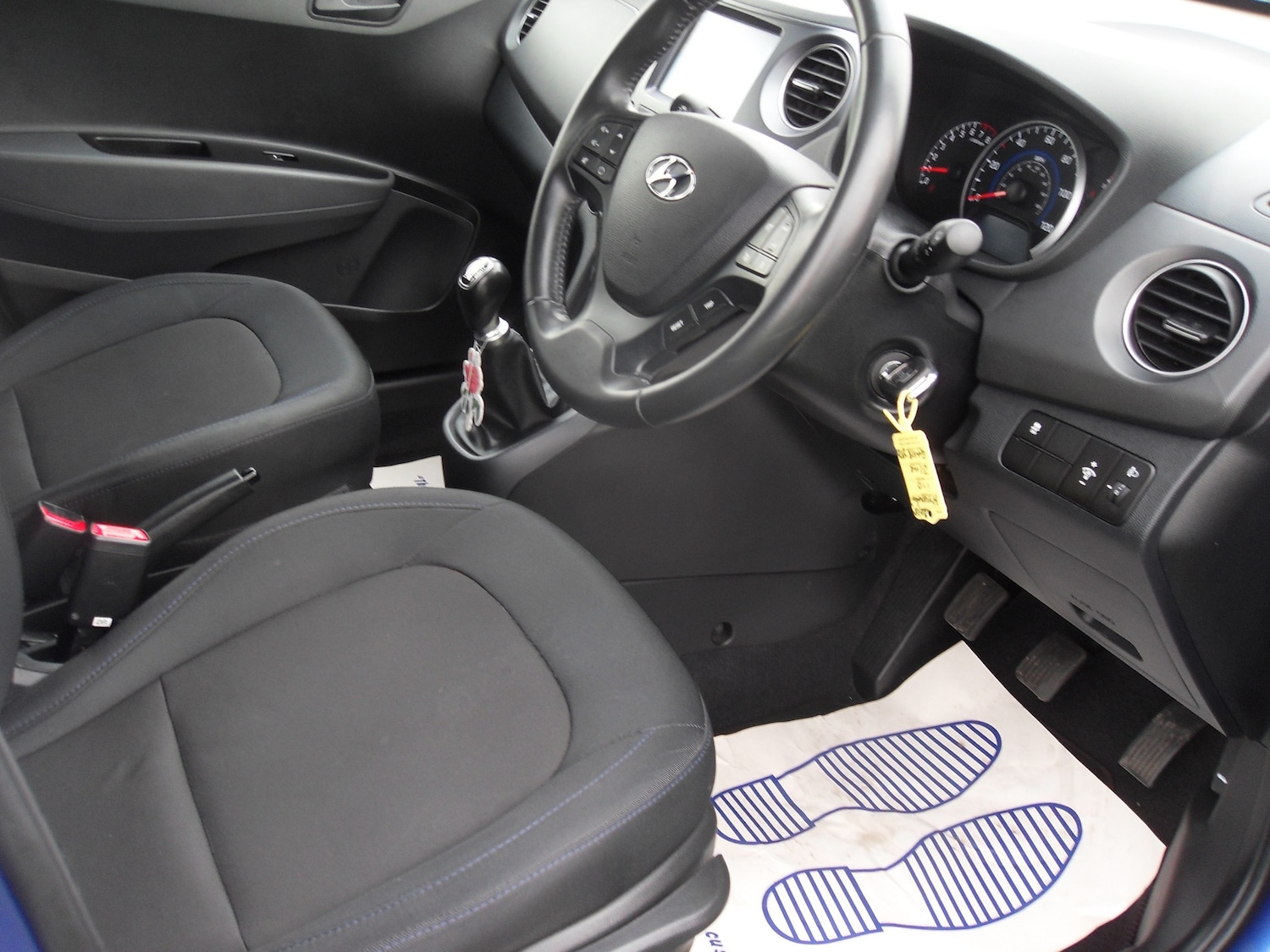 Used Hyundai i10 2018 for sale - 77732610: Photo 8