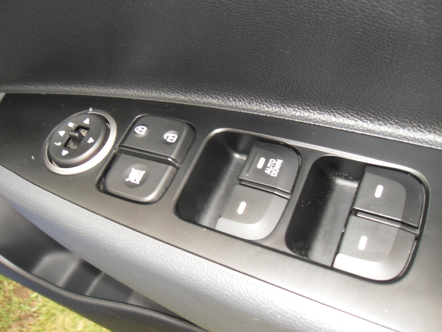 Used Hyundai i10 2018 for sale - 77732610: Photo 9