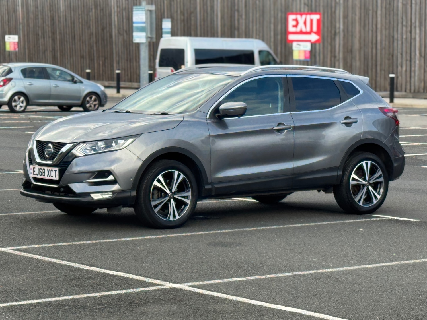 Used Nissan Qashqai 2018 for sale - 76507774: Photo 3