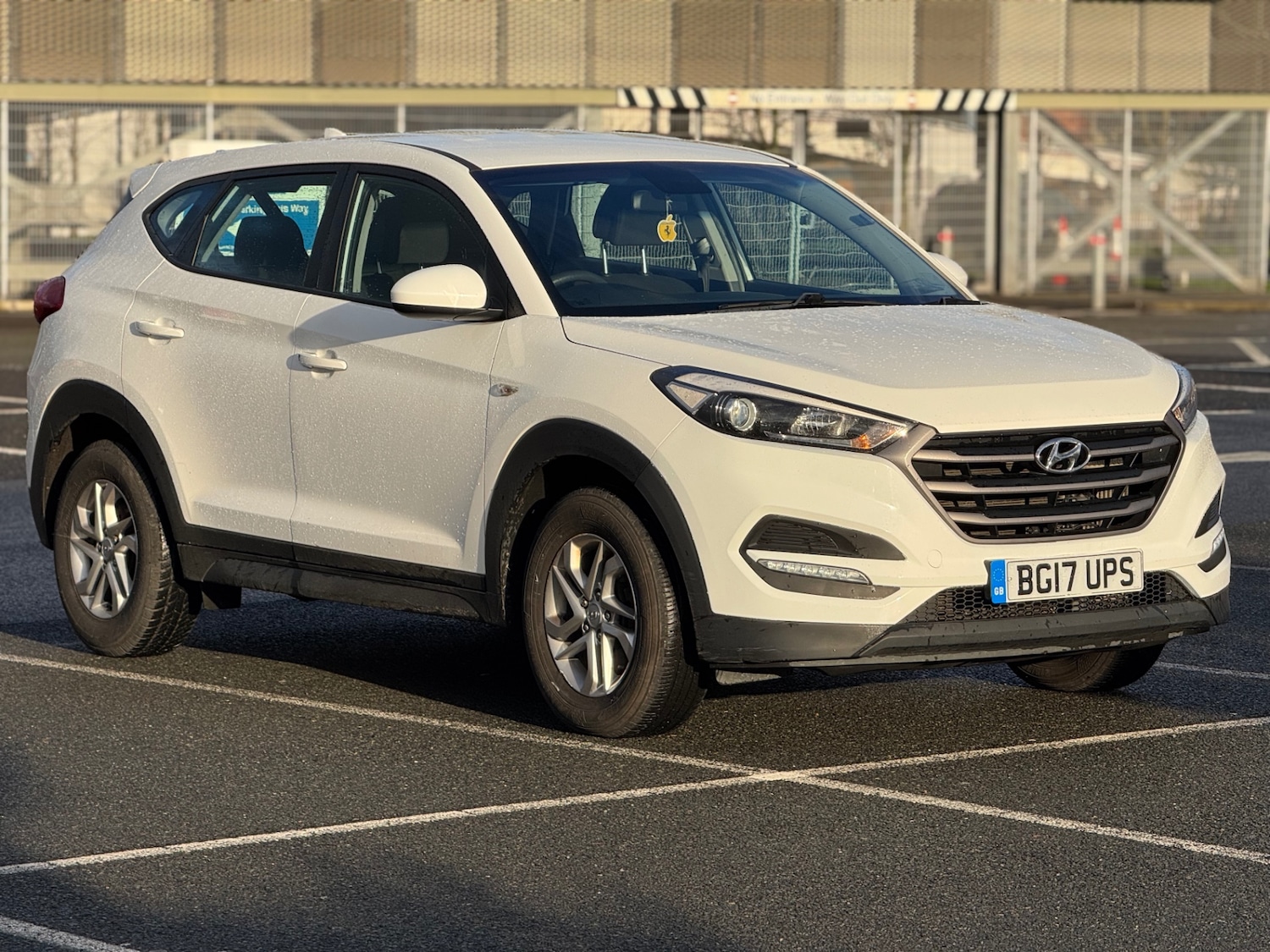 Used Hyundai TUCSON 2017 for sale - 77270770: Photo 3