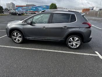 Used Peugeot 2008 2019 for sale - 78802846: Photo