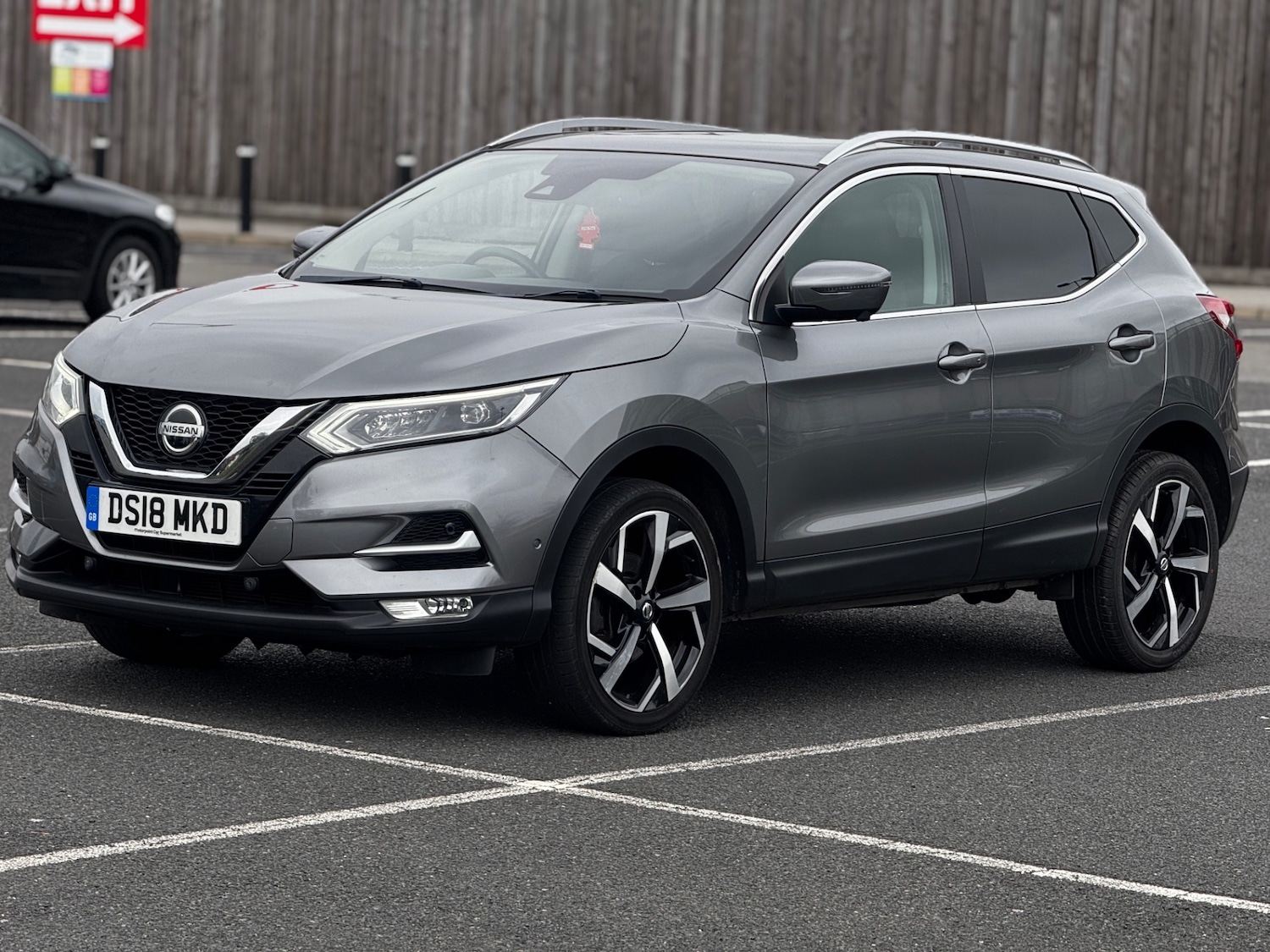 Used Nissan Qashqai 2018 for sale - 77848867: Photo 4