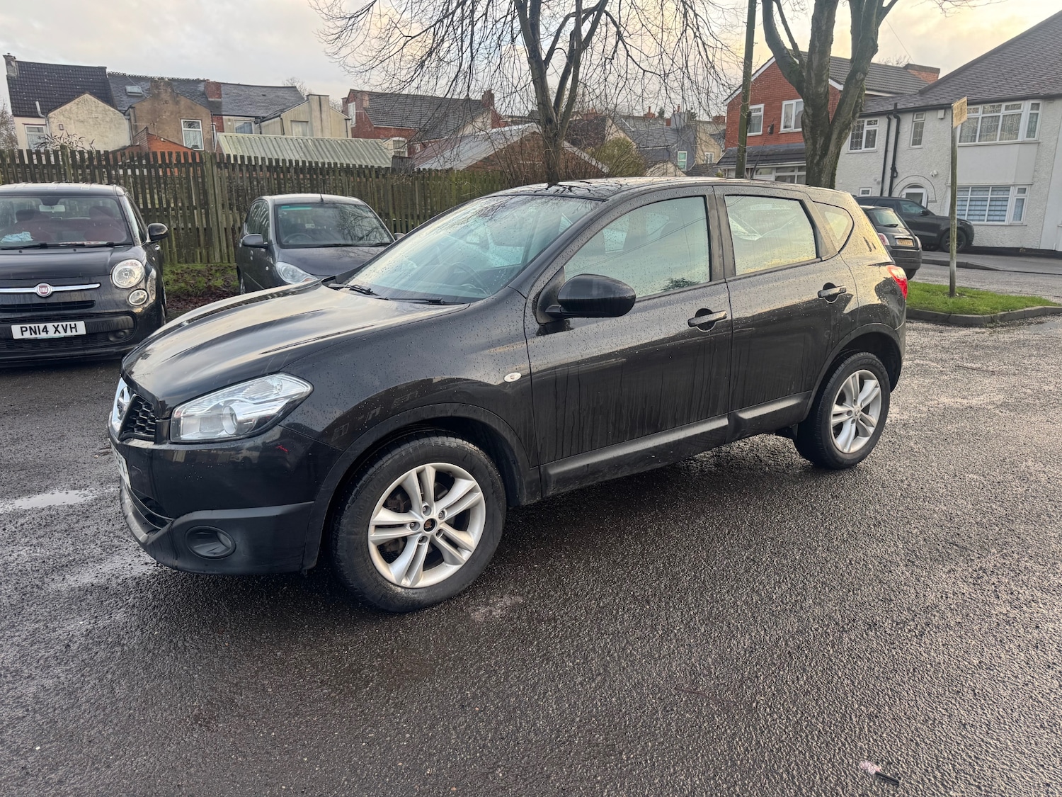 Used Nissan Qashqai 2012 for sale - 77300546: Photo 2