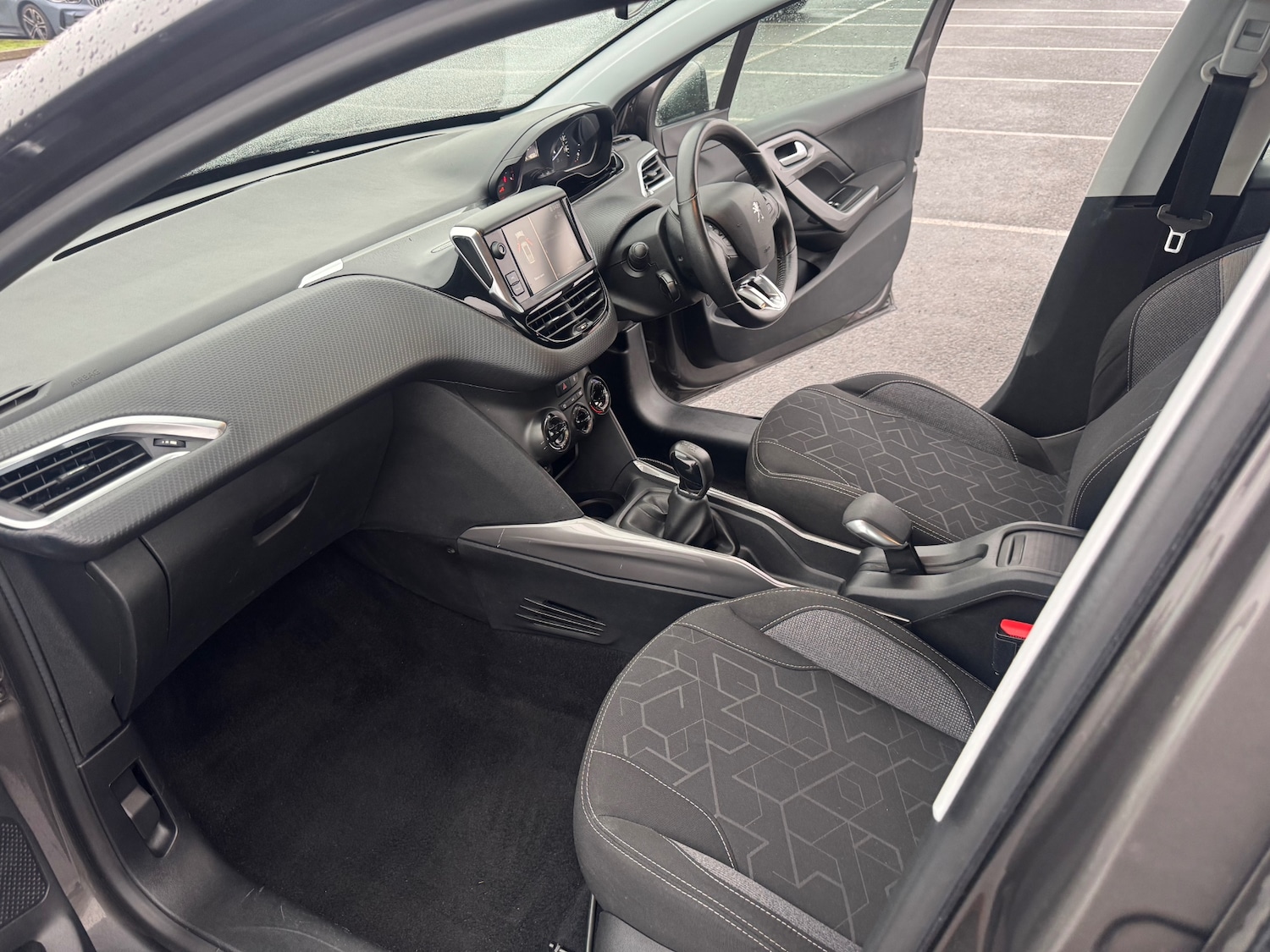 Used Peugeot 2008 2018 for sale - 77270698: Photo 13