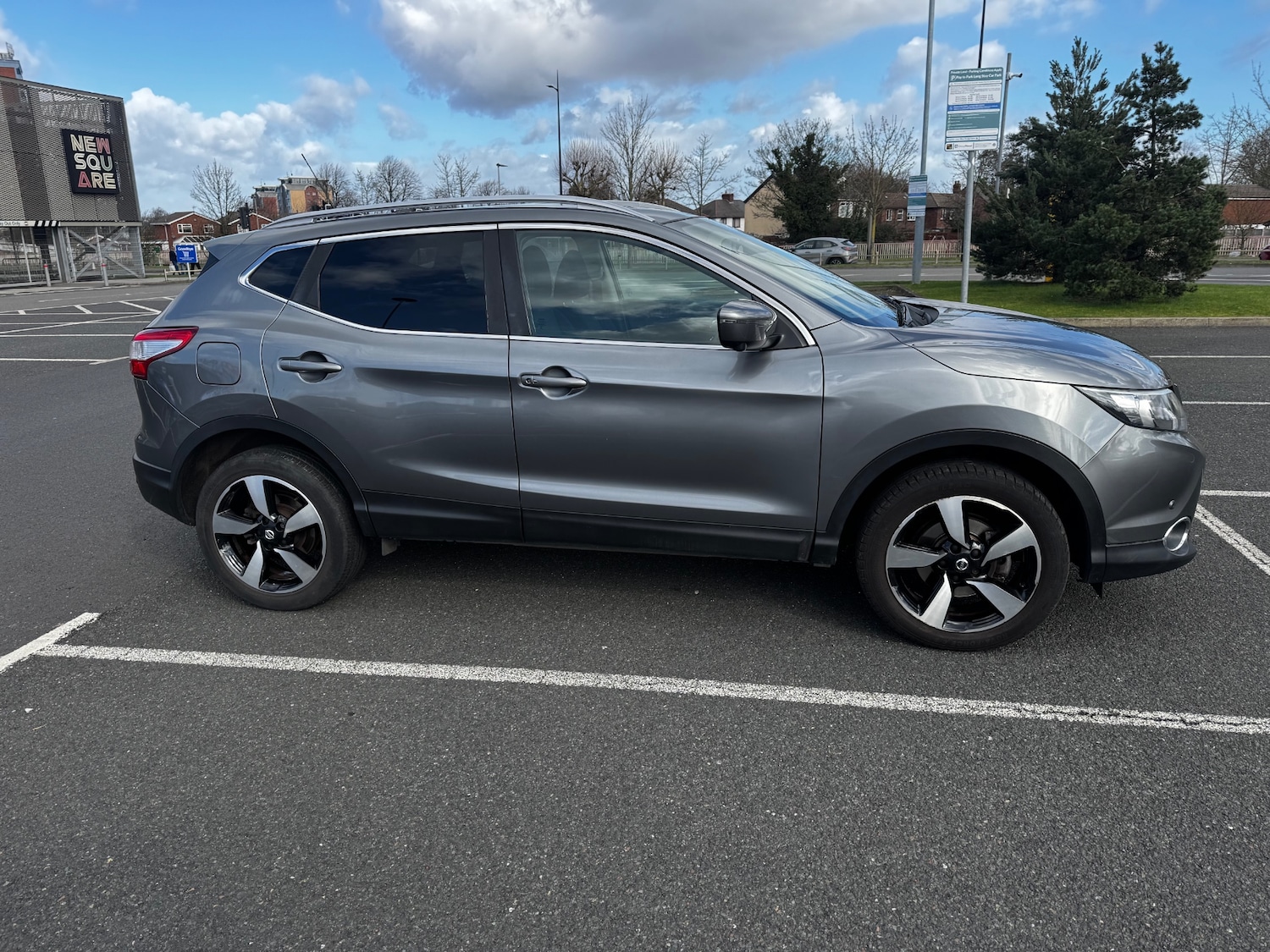 Used Nissan Qashqai 2017 for sale - 77837241: Photo 17