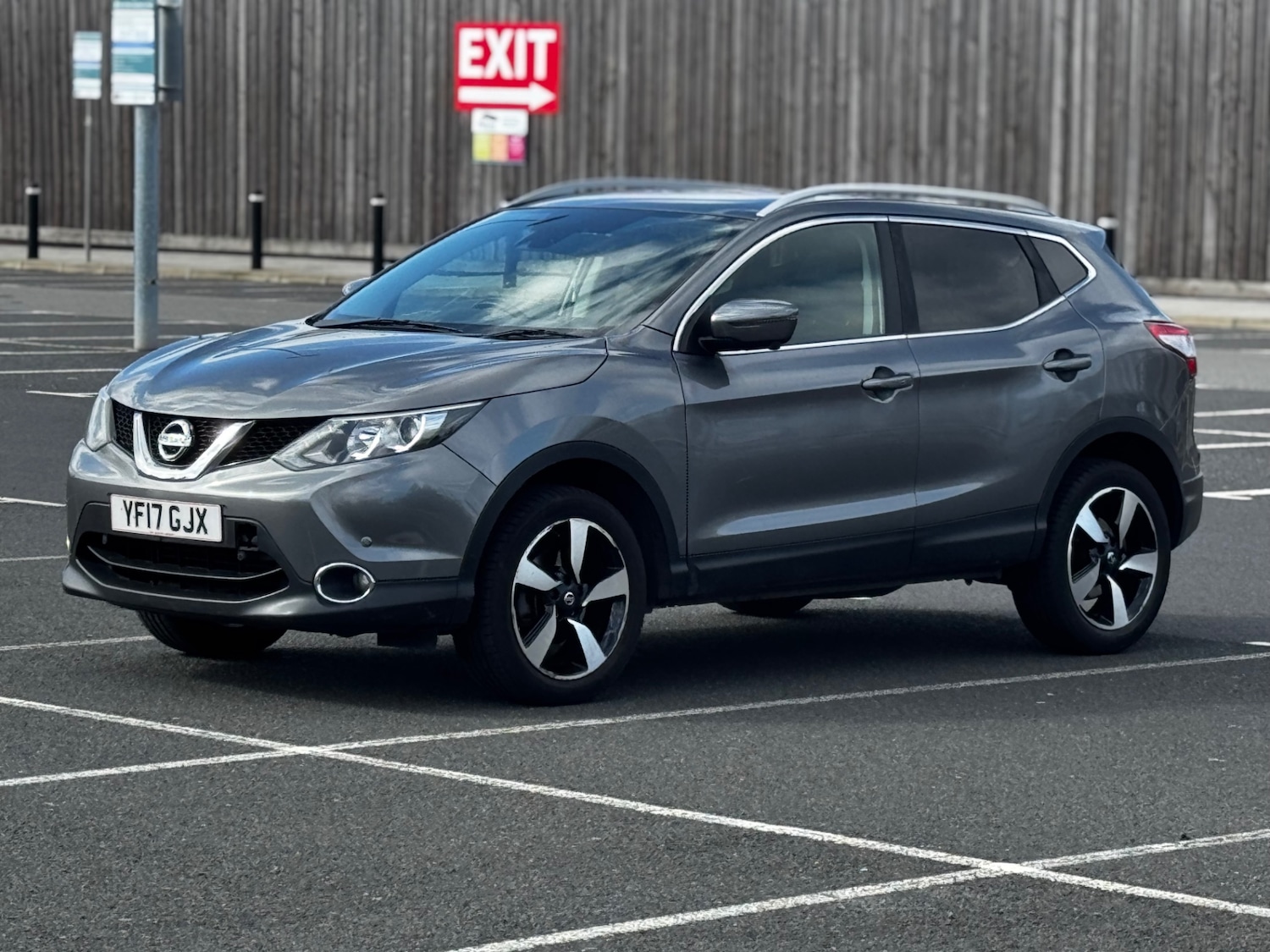 Used Nissan Qashqai 2017 for sale - 77837241: Photo 5