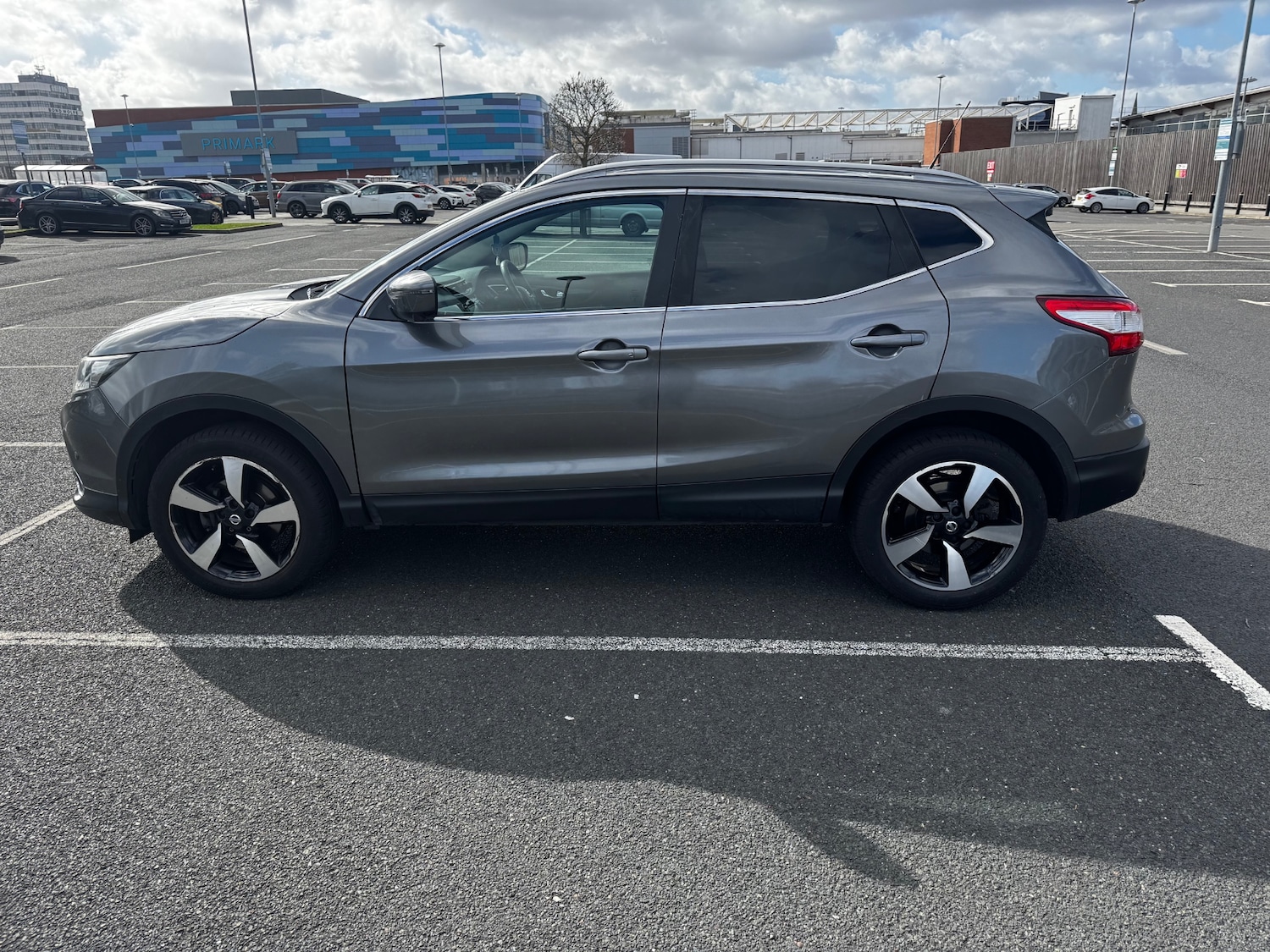 Used Nissan Qashqai 2017 for sale - 77837241: Photo 7