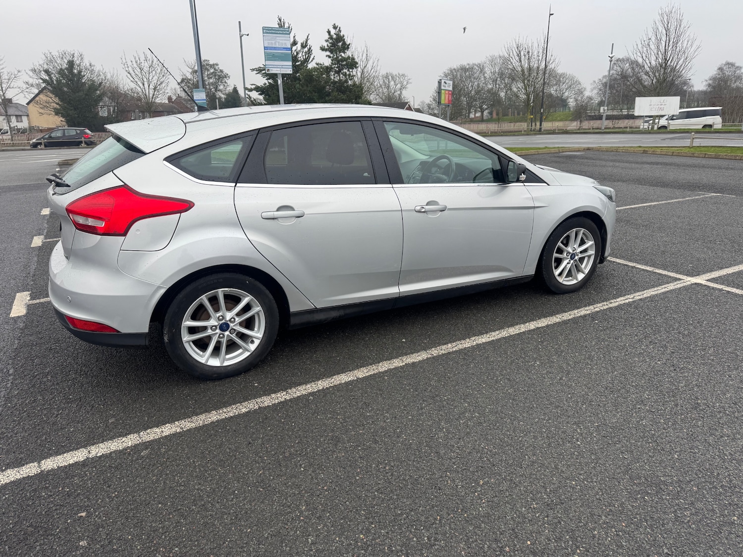 Used Ford Focus 2015 for sale - 77423602: Photo 3