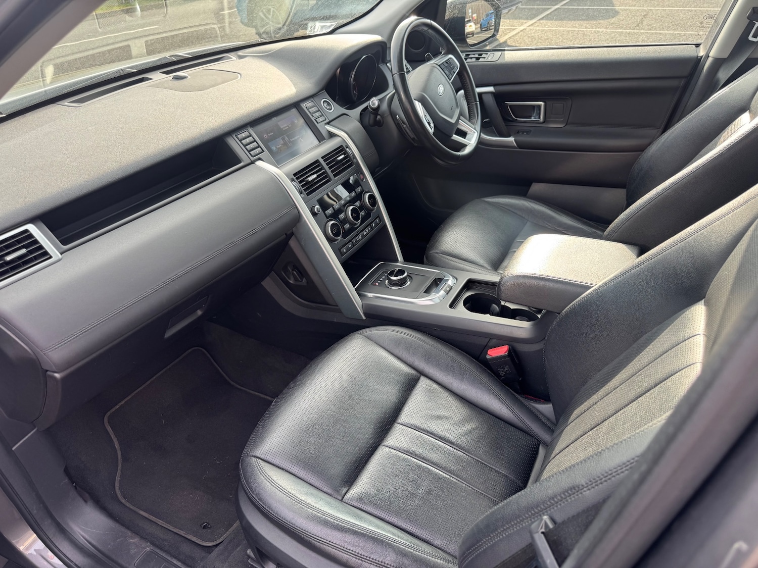 Used Land Rover Discovery Sport 2018 for sale - 76507844: Photo 17