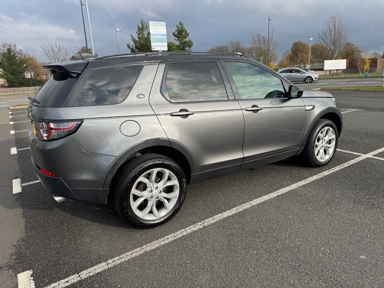 Used Land Rover Discovery Sport 2018 for sale - 76507844: Photo 25