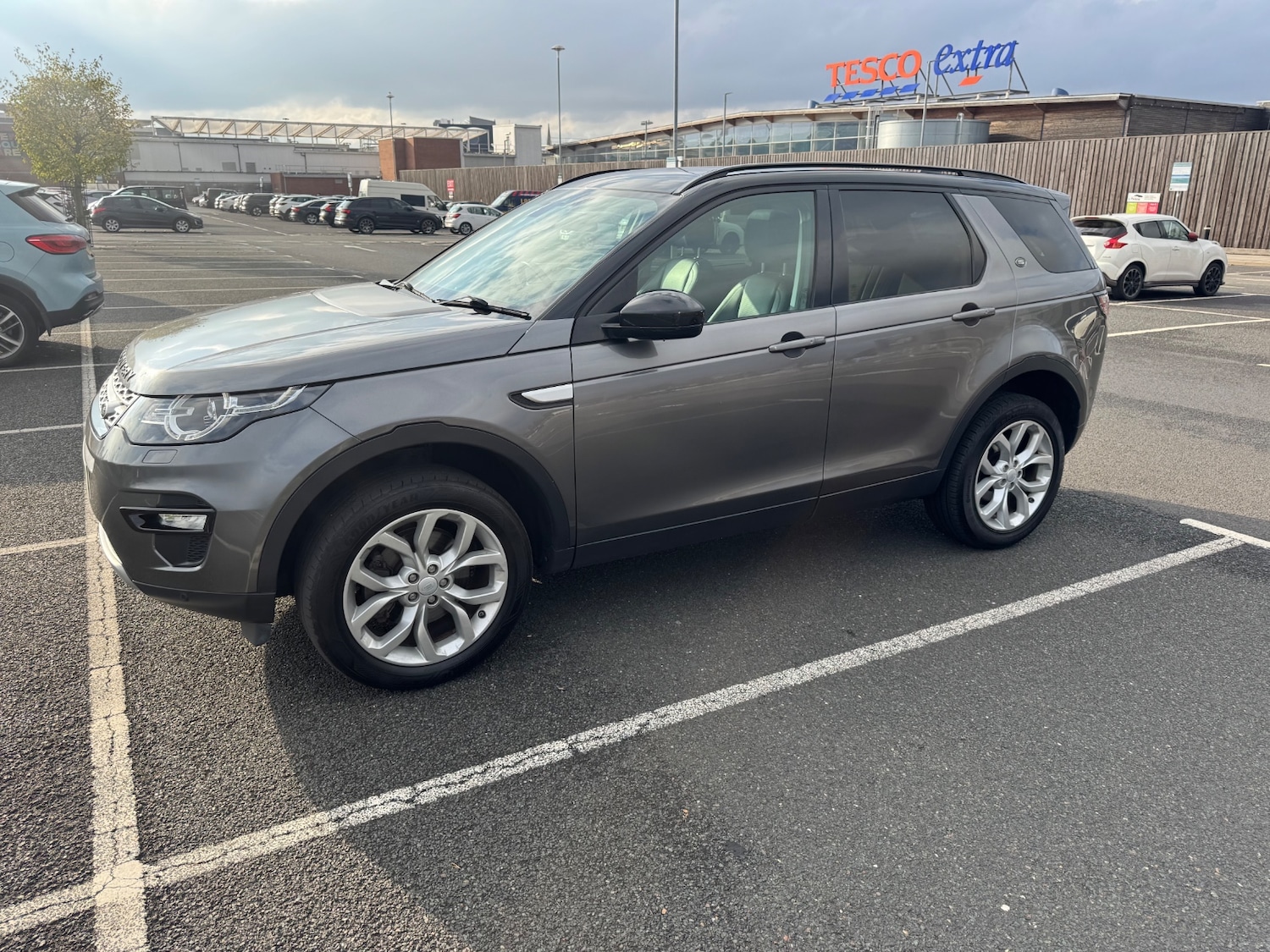 Used Land Rover Discovery Sport 2018 for sale - 76507844: Photo 3