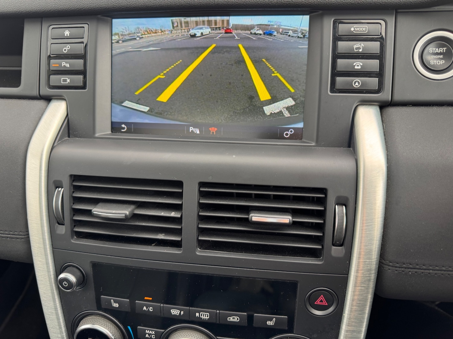 Used Land Rover Discovery Sport 2018 for sale - 76507844: Photo 9