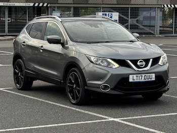 Used Nissan Qashqai 2017 for sale - 79420859: Photo