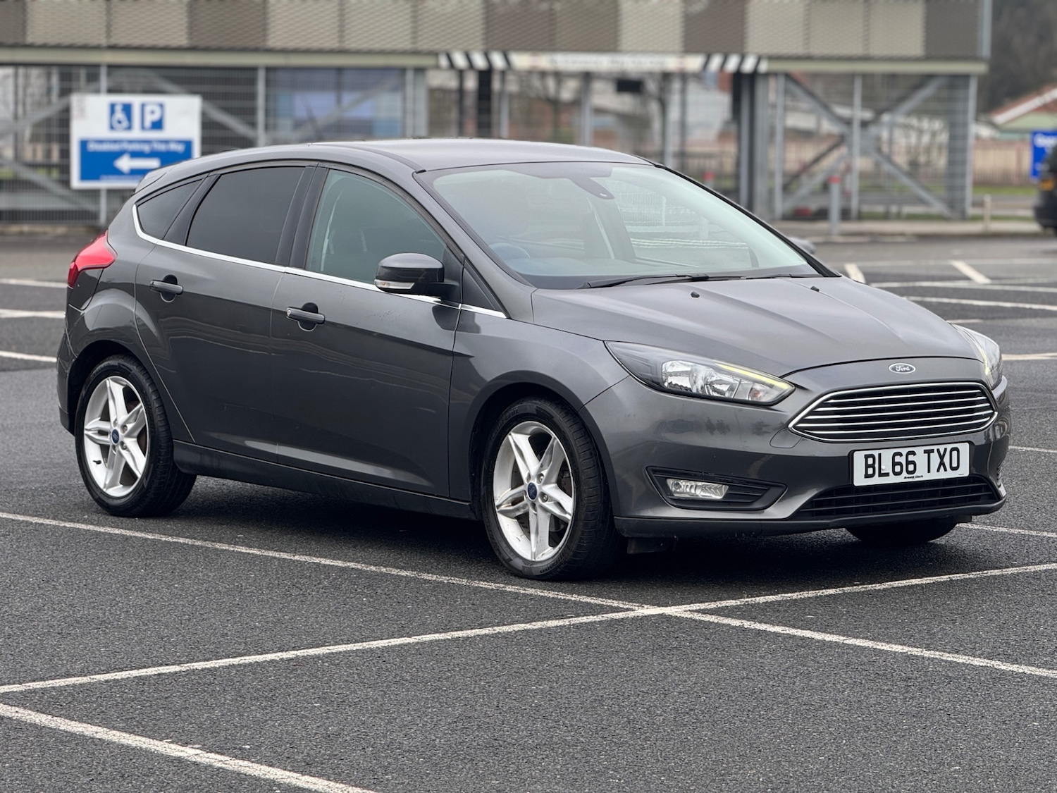 Used Ford Focus 2016 for sale - 77326411: Photo 6