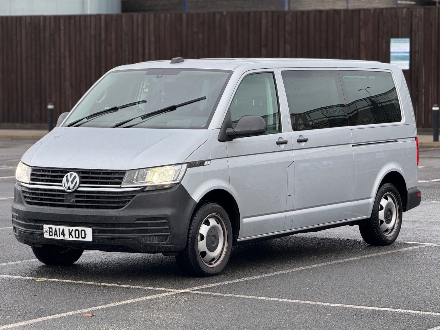 Used Volkswagen Transporter Shuttle 2024 for sale - 76545881: Photo 4