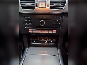 Used Mercedes-Benz E Class 2015 for sale - 77903877: Photo