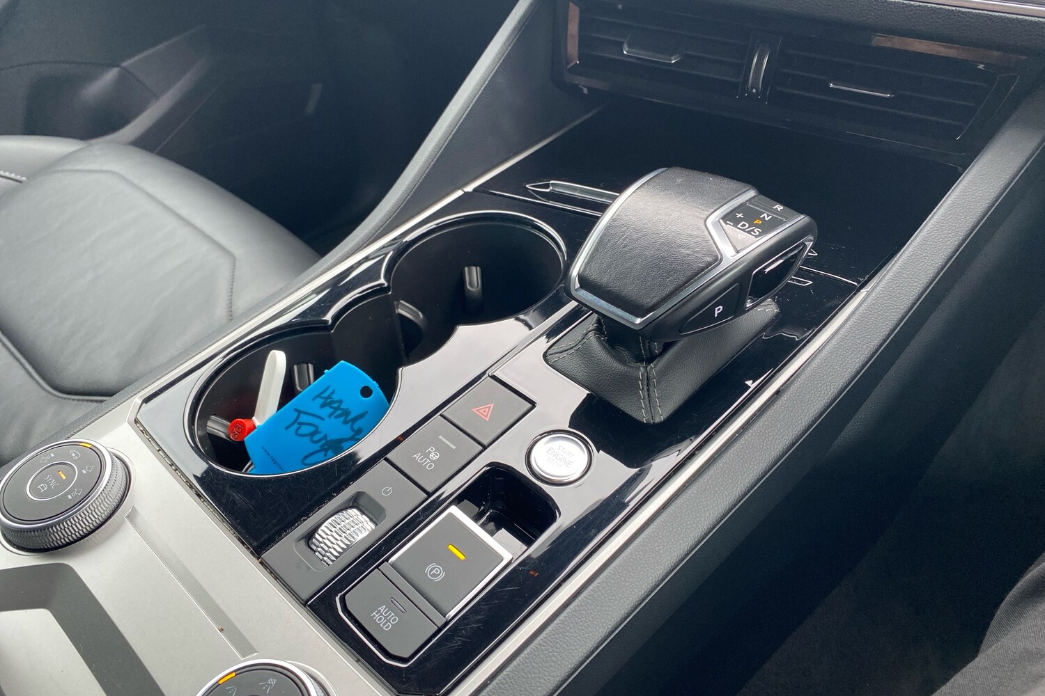 Used Volkswagen Touareg 2022 for sale - 77673400: Photo 10