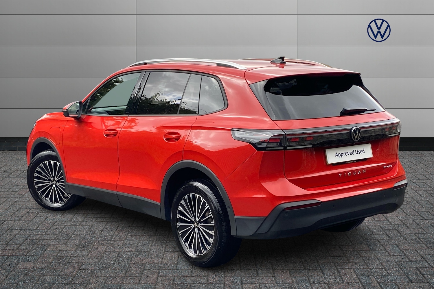 Used Volkswagen Tiguan 2024 for sale - 76677439: Photo 3