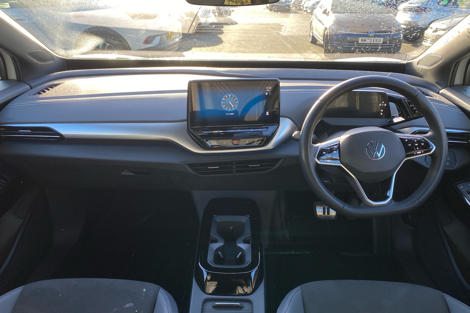 Used Volkswagen ID.4 2023 for sale - 76676389: Photo 8