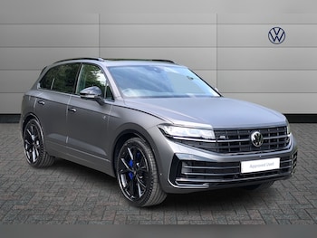 2025 (25) - 3.0 V6 TSI eHybrid 4Motion R 5dr Tip Auto