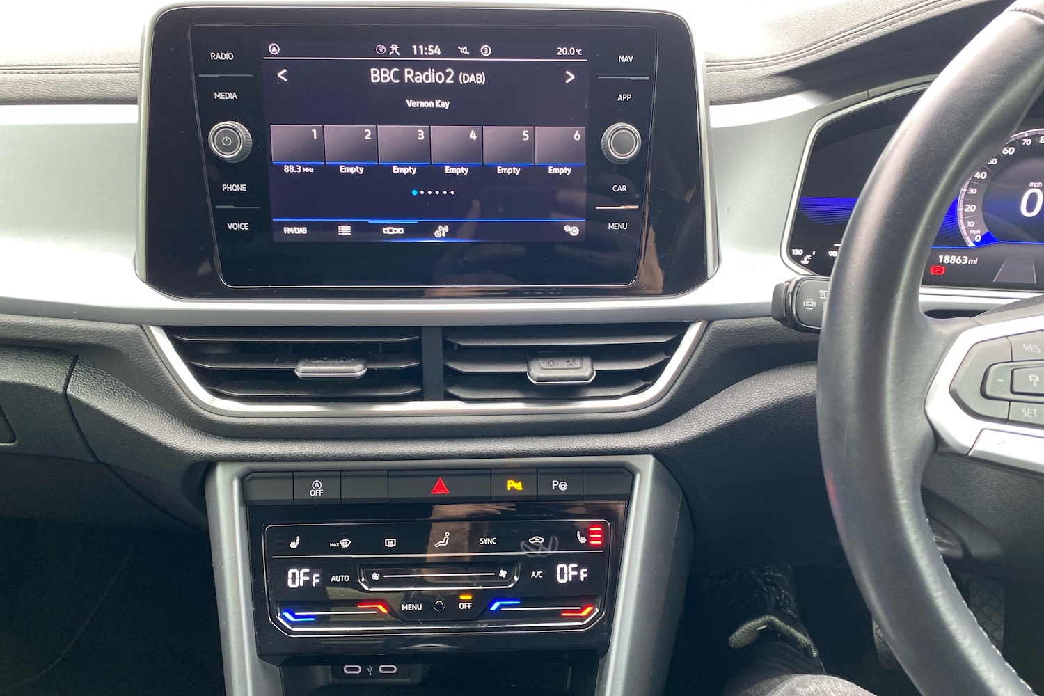 Used Volkswagen T-Roc 2022 for sale - 76675357: Photo 9