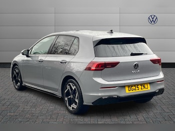 Used Volkswagen Golf 2025 for sale - 77528609: Photo