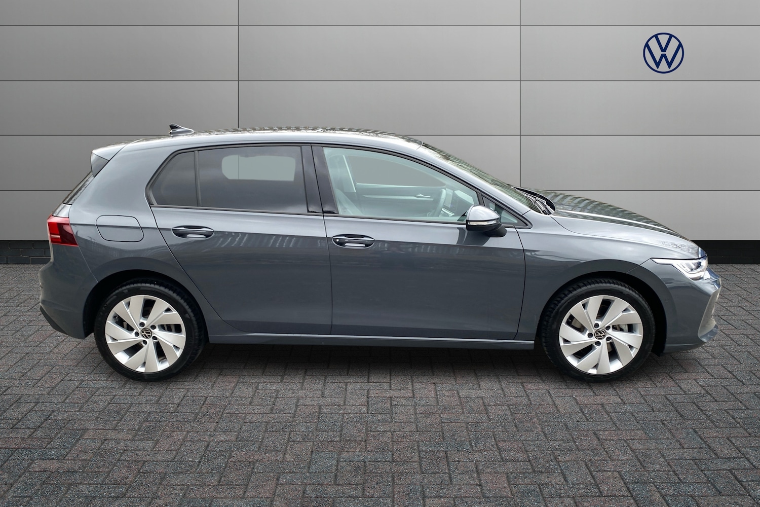 Used Volkswagen Golf 2025 for sale - 77552137: Photo 4