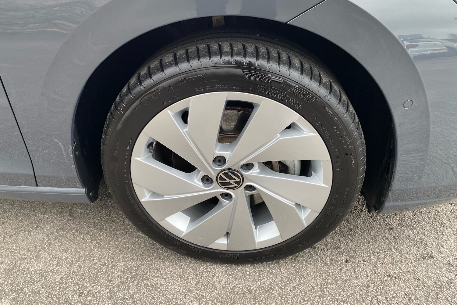 Used Volkswagen Golf 2025 for sale - 77552137: Photo 5