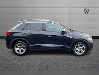 Used Volkswagen T-Roc 2022 for sale - 77552140: Photo