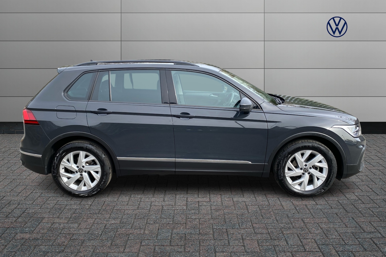 Used Volkswagen Tiguan 2023 for sale - 78158977: Photo 4