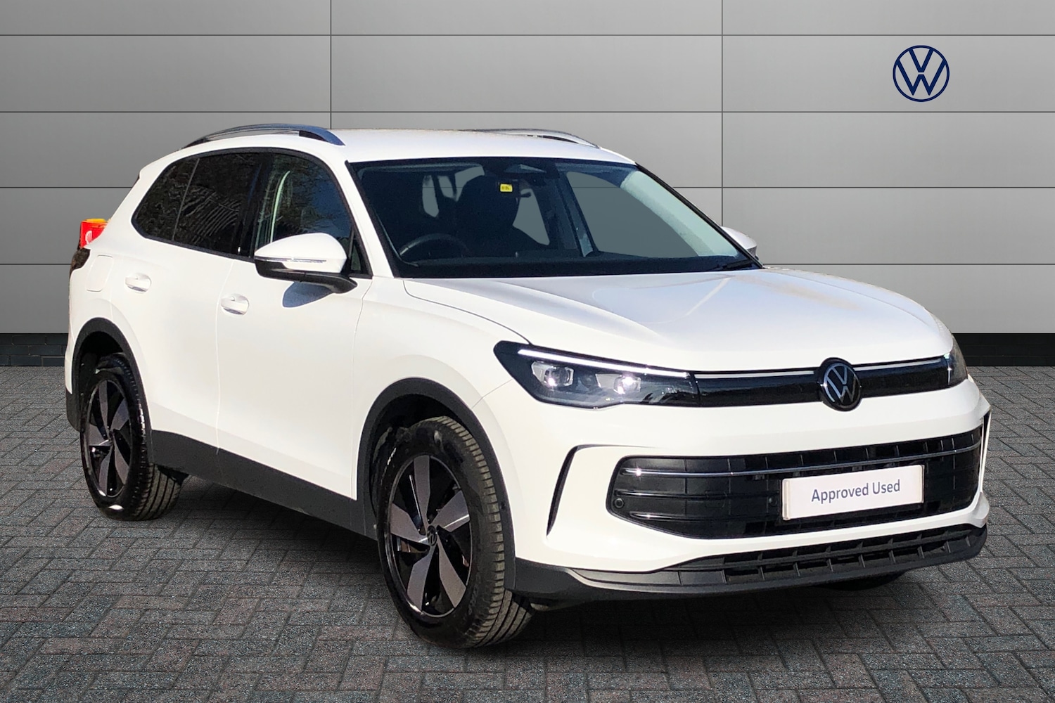 Used Volkswagen Tiguan 2024 for sale - 76772918: Photo 1