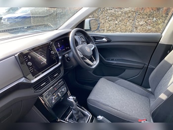 Used Volkswagen T-Cross 2024 for sale - 76677338: Photo