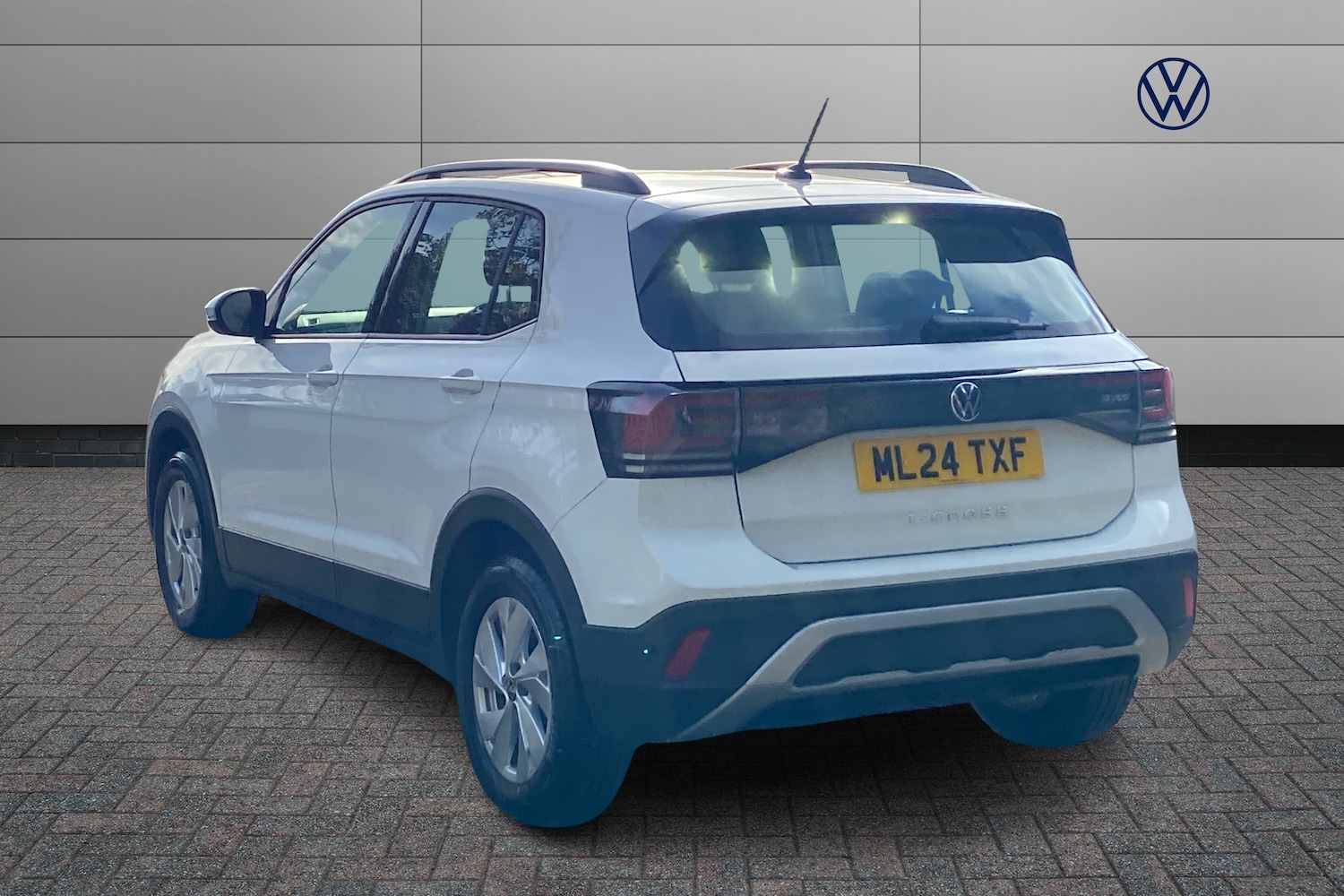 Used Volkswagen T-Cross 2024 for sale - 76677338: Photo 3