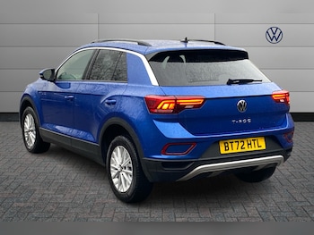 Used Volkswagen T-Roc 2022 for sale - 78105614: Photo