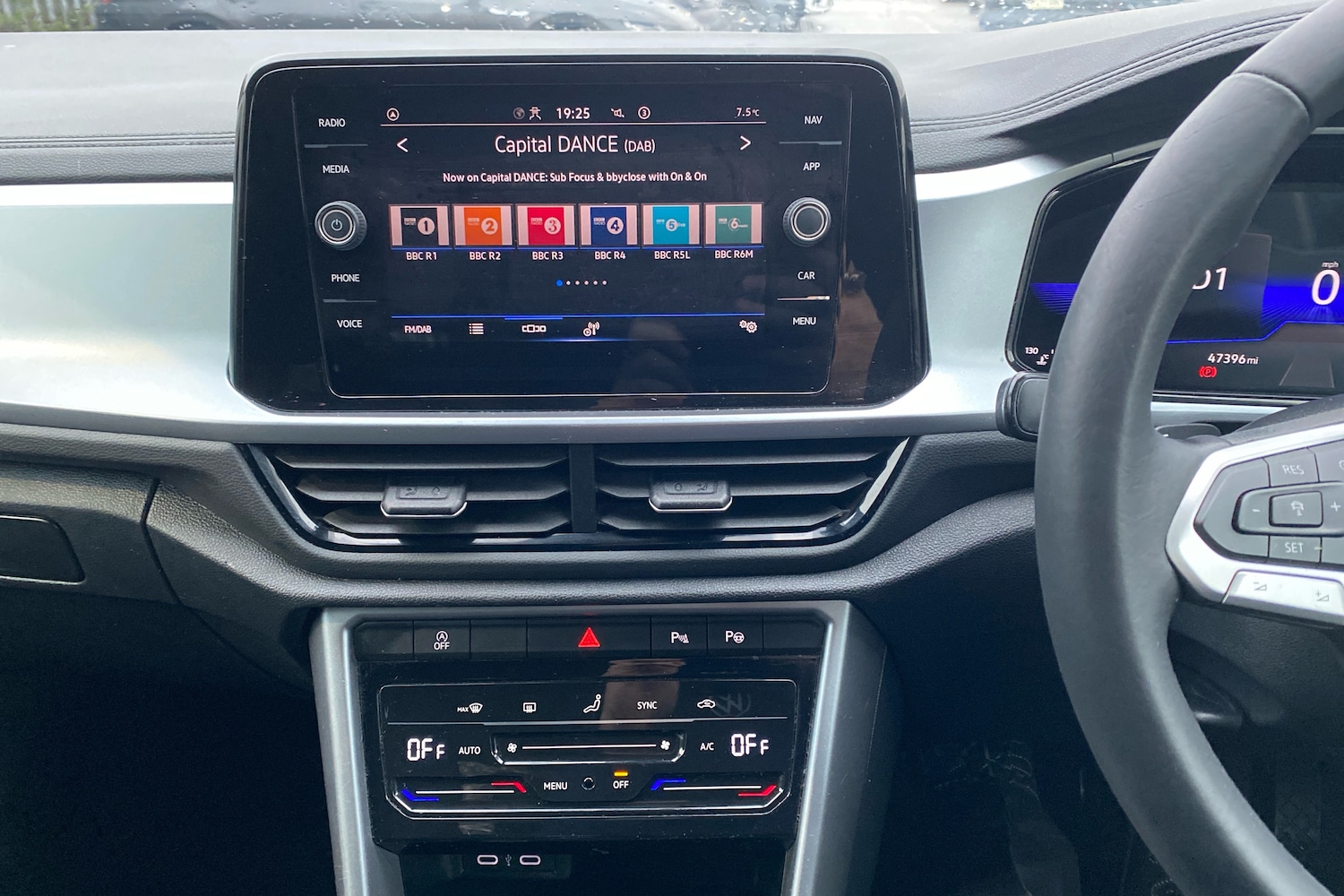 Used Volkswagen T-Roc 2022 for sale - 78105614: Photo 9