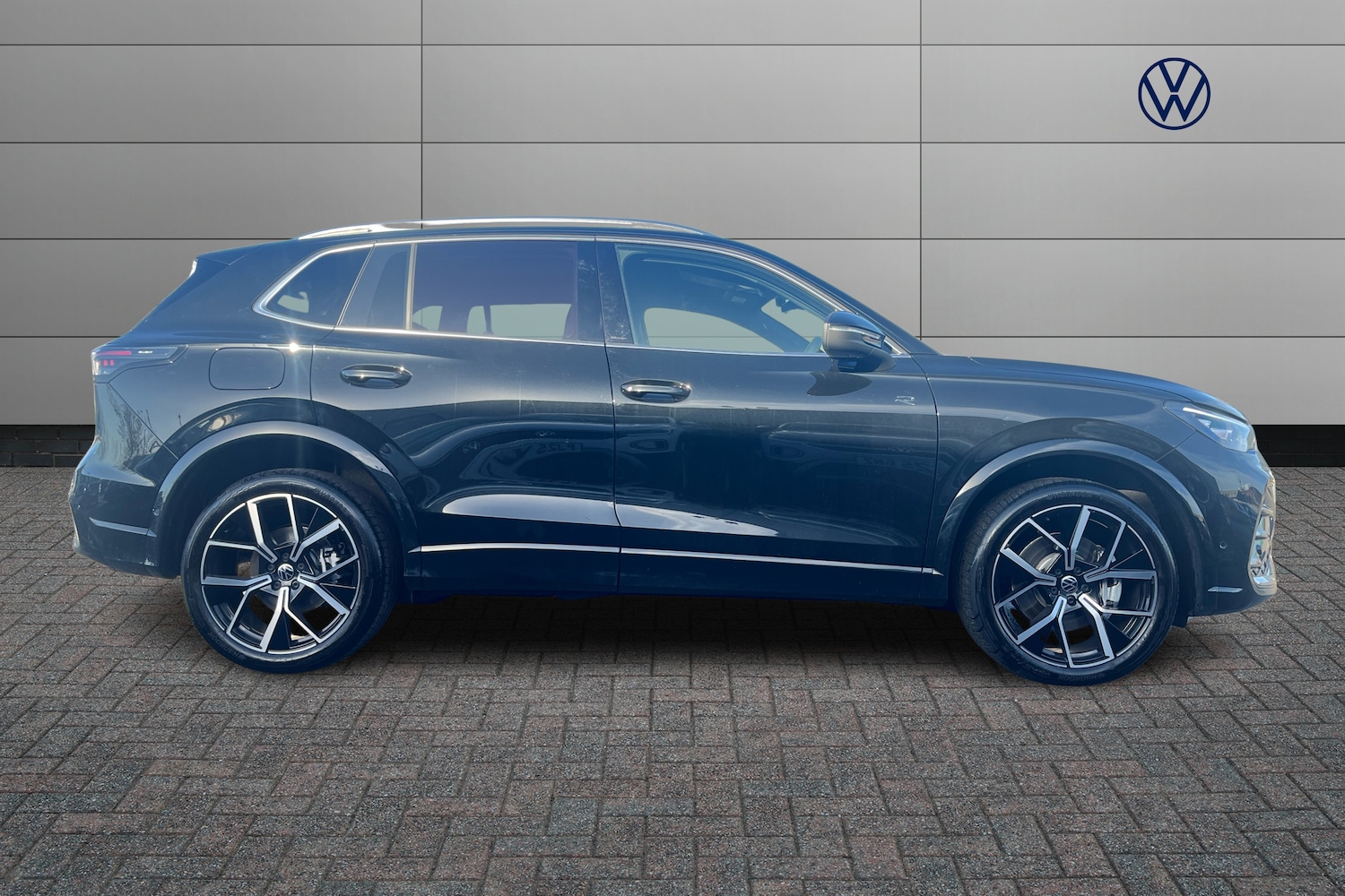 Used Volkswagen Tiguan 2025 for sale - 77770877: Photo 4