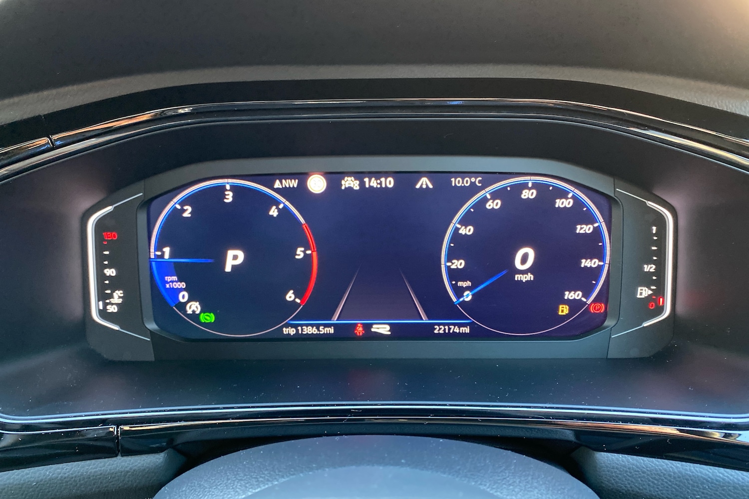 Used Volkswagen T-Roc 2024 for sale - 77205179: Photo 7