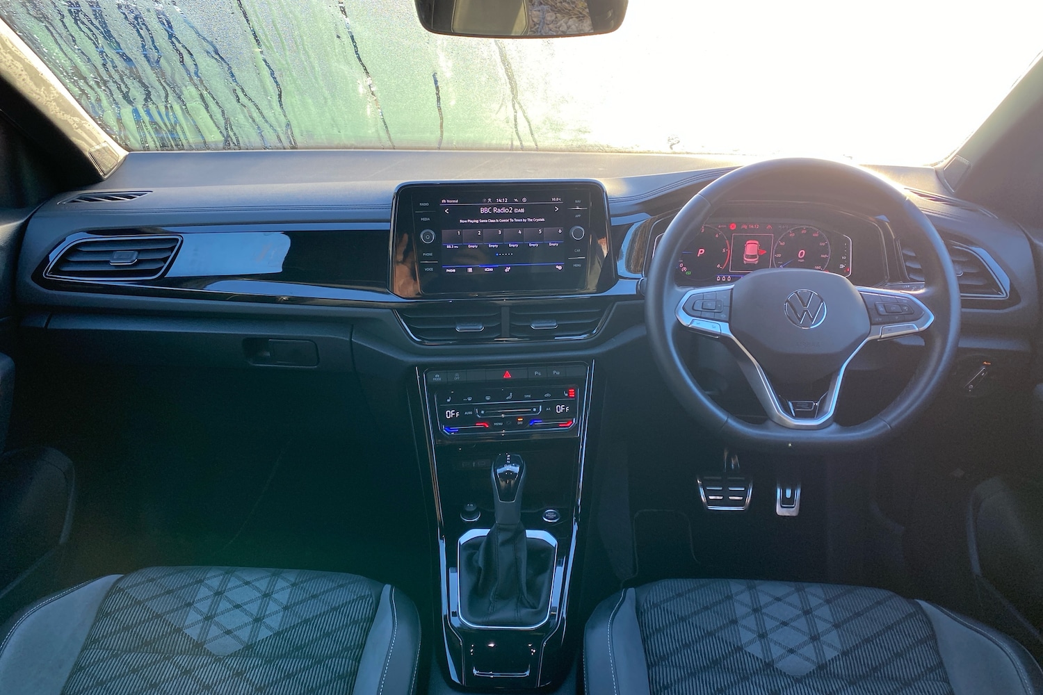 Used Volkswagen T-Roc 2024 for sale - 77205179: Photo 8