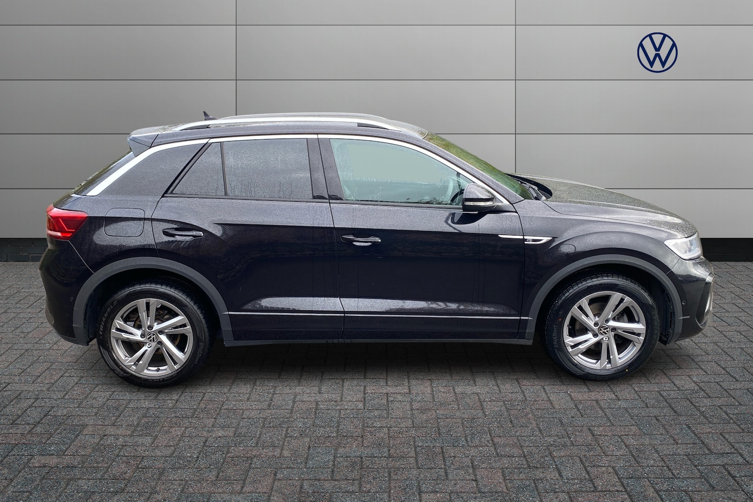 Used Volkswagen T-Roc 2023 for sale - 77528723: Photo 4