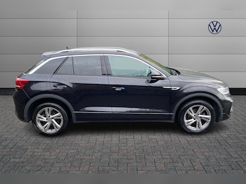 Used Volkswagen T-Roc 2023 for sale - 77528723: Photo
