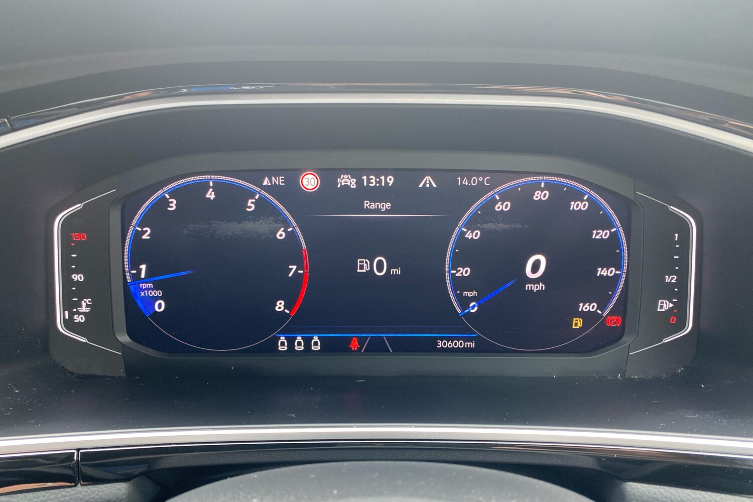 Used Volkswagen T-Roc 2023 for sale - 77528723: Photo 7