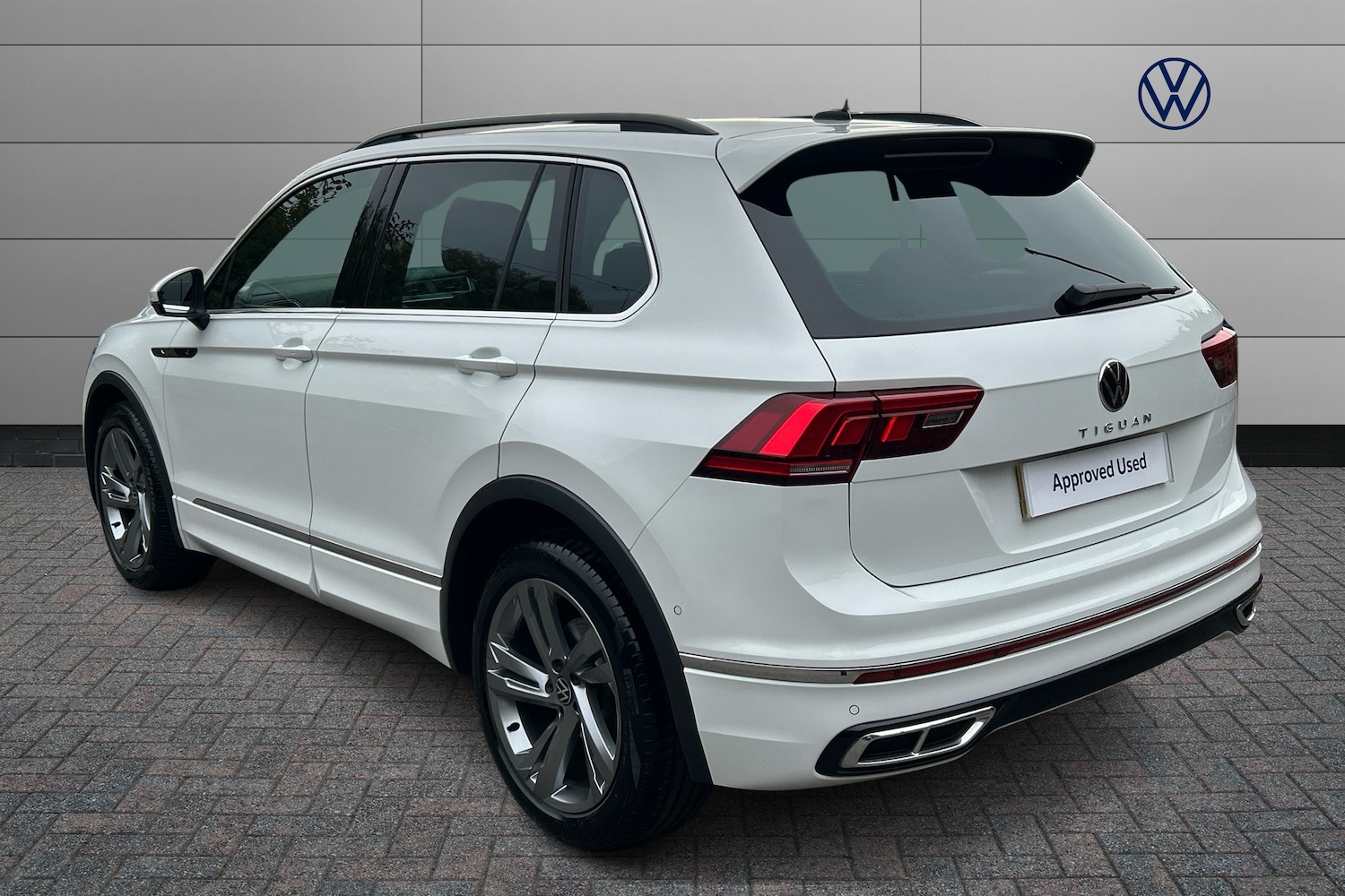 Used Volkswagen Tiguan 2024 for sale - 76677876: Photo 3